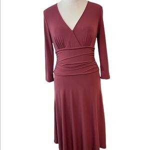 Tex by Maxazria Wine shade V Neck Ruched Stretch Dress Small